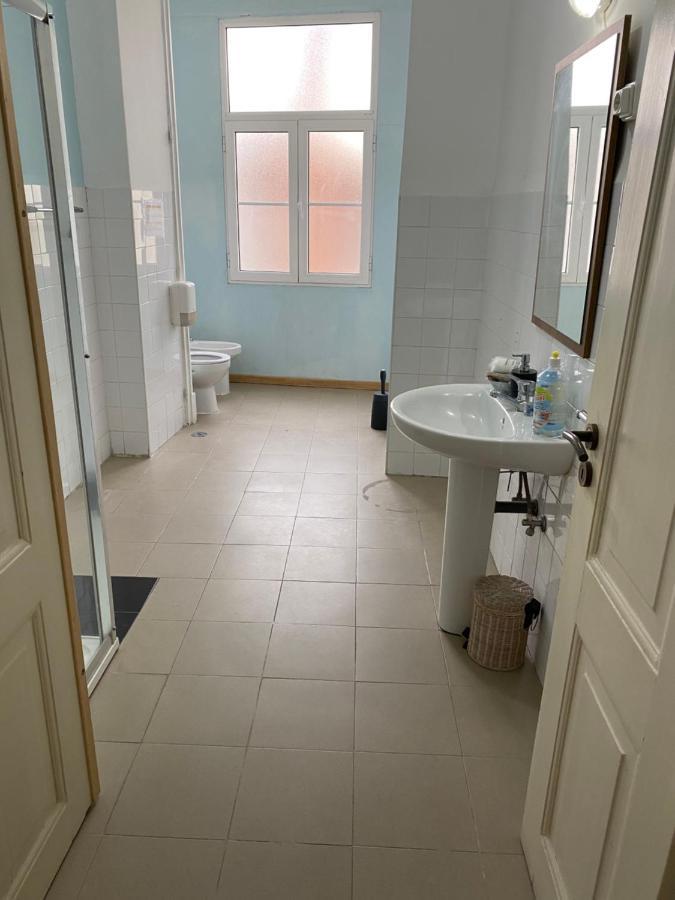 Modern Chiado 6 Hotel Lisbon Luaran gambar